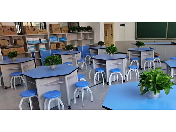 小学科学实验室